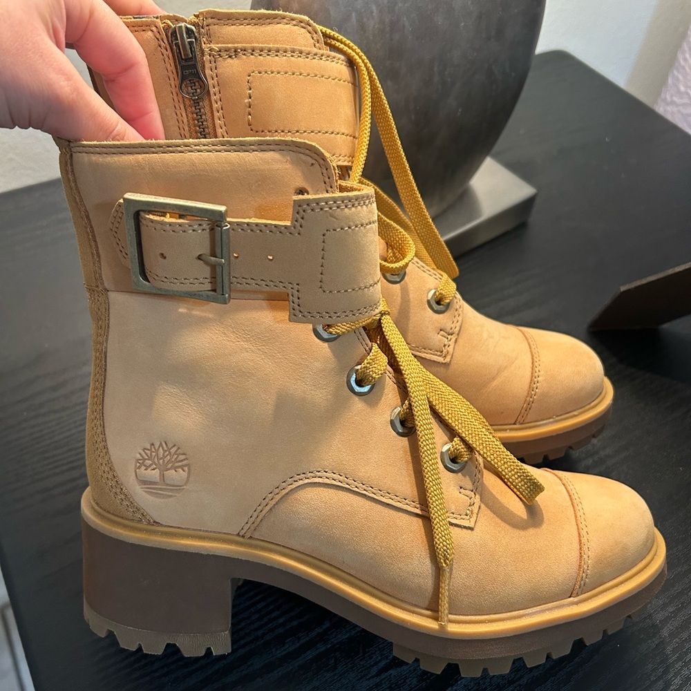 Timberland Women Booties Size 6